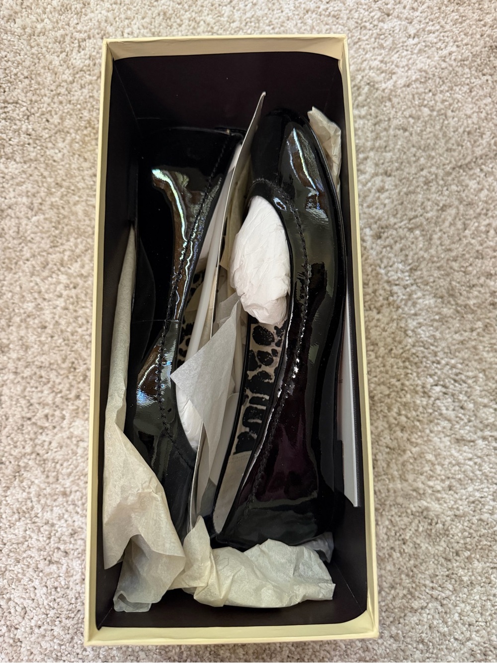 NIB Authentic Coach Anora Black Patent Leather Flats Size 7 - Picture 2 of 11